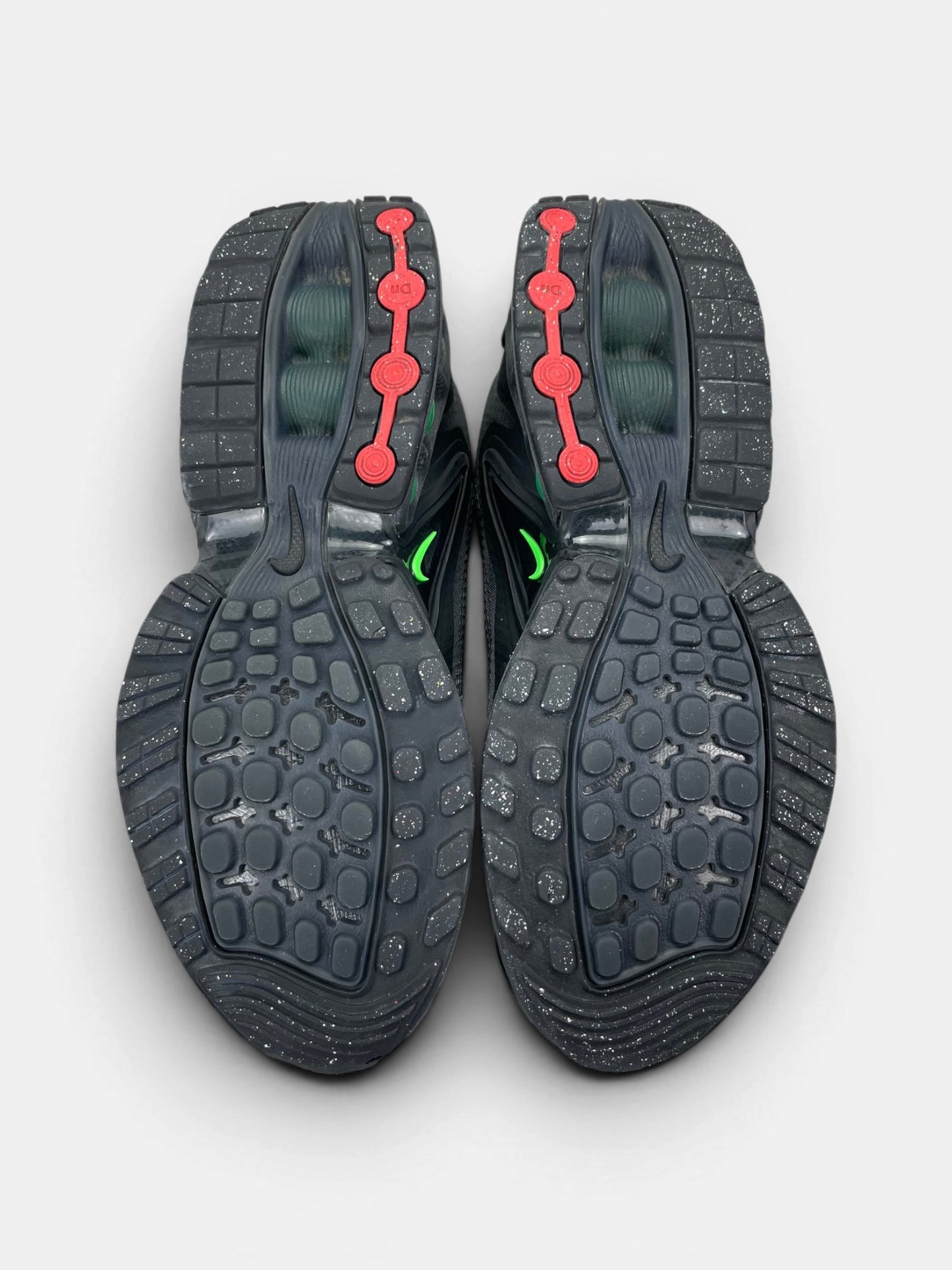 Nike Air Max DN Black Green Strike — buty sportowe męskie w bardzo dobrym stanie rozmiar 42, podeszwa