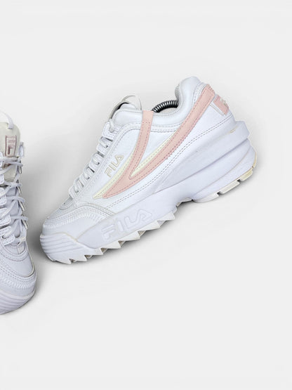 Fila Disruptor — buty sportowe damskie w bardzo dobrym stanie rozmiar 39, zewnętrzny panel lewego buta