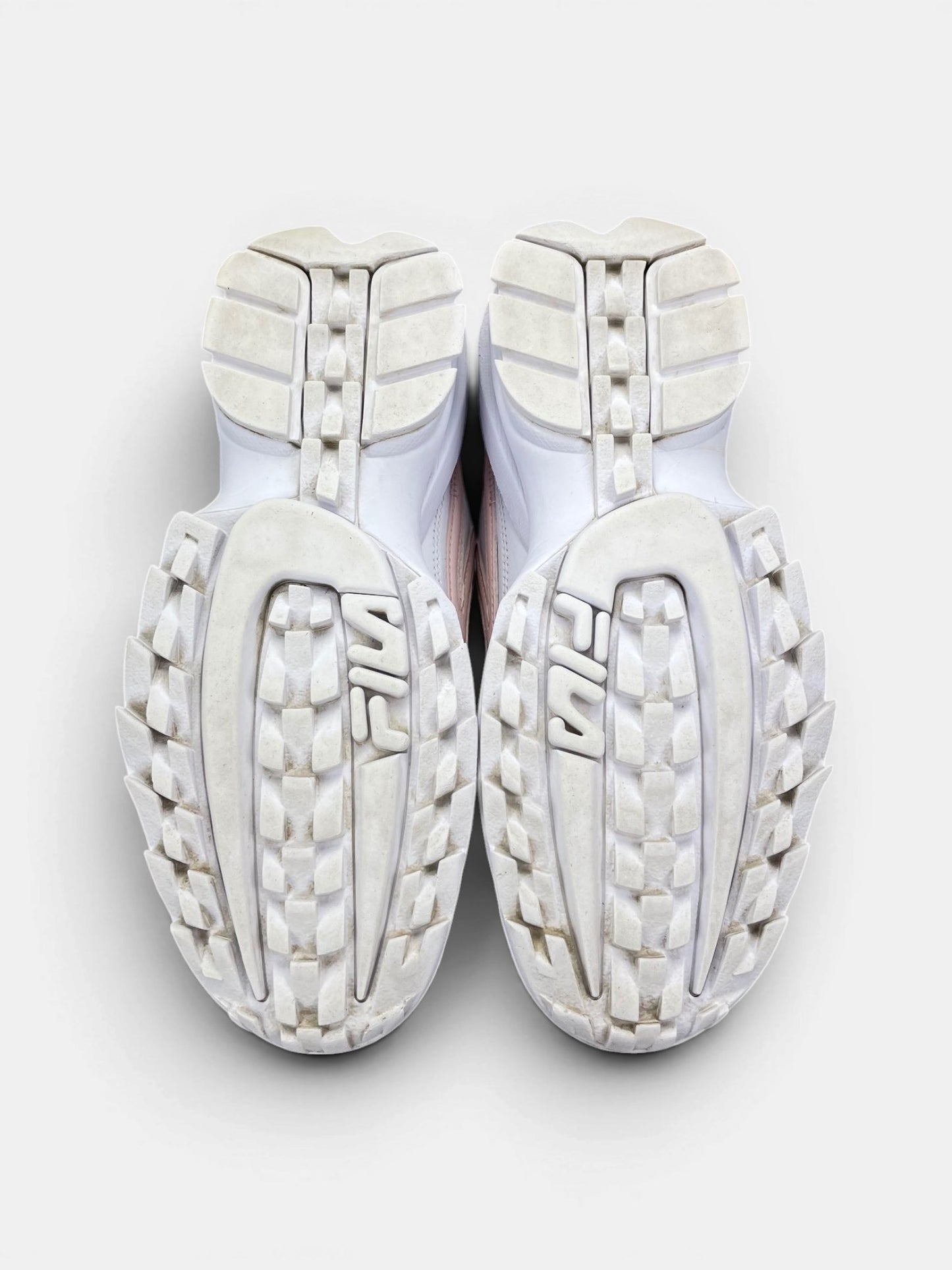 Fila Disruptor — buty sportowe damskie w bardzo dobrym stanie rozmiar 39, podeszwa