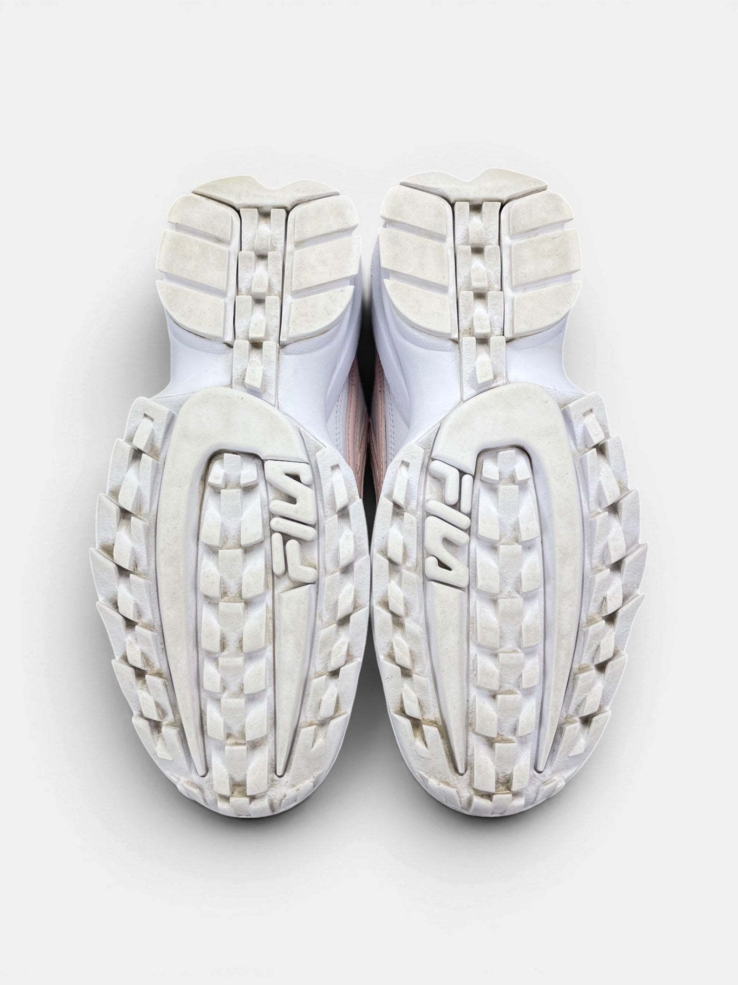 Fila Disruptor — buty sportowe damskie w bardzo dobrym stanie rozmiar 39, podeszwa