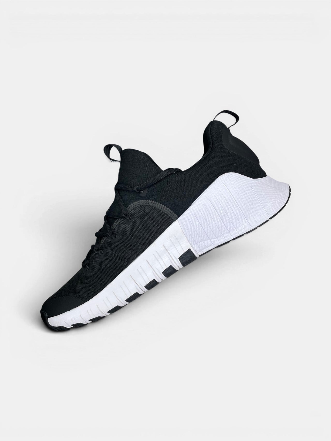 Nike Free Metcon 6 — buty sportowe męskie w bardzo dobrym stanie rozmiar 47.5, wewnętrzny panel prawego buta