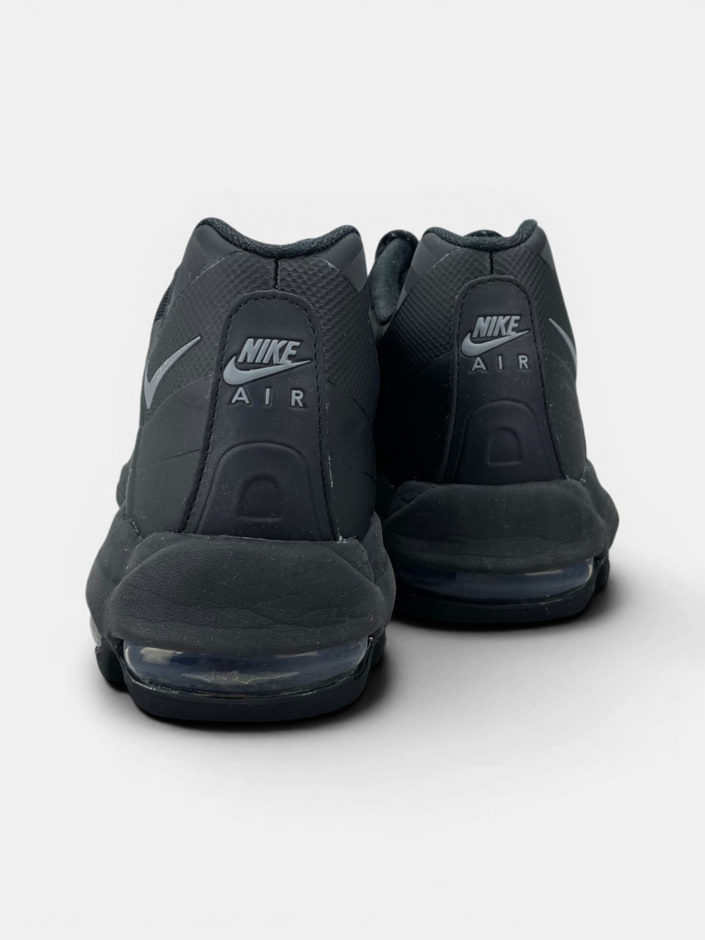 Nike Air Max 95 Ultra “Black / Grey” Ultra Black Grey — buty sportowe męskie w bardzo dobrym stanie rozmiar 46, widok z tyłu