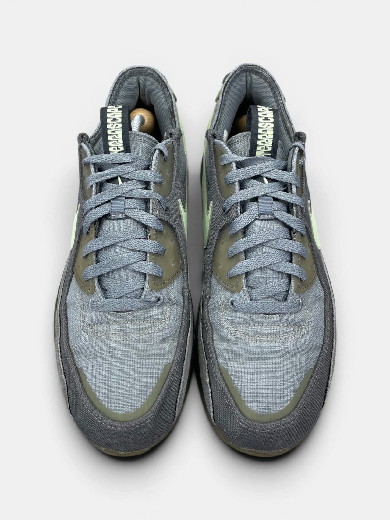 Nike Air Max Terrascape 90 Cool Grey Honeydew — buty sportowe męskie w bardzo dobrym stanie rozmiar 45.5, widok z góry