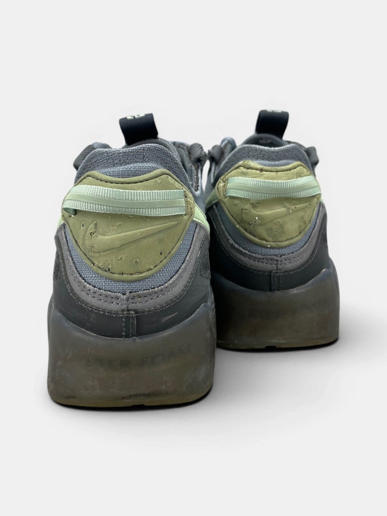 Nike Air Max Terrascape 90 Cool Grey Honeydew — buty sportowe męskie w bardzo dobrym stanie rozmiar 45.5, widok z tyłu