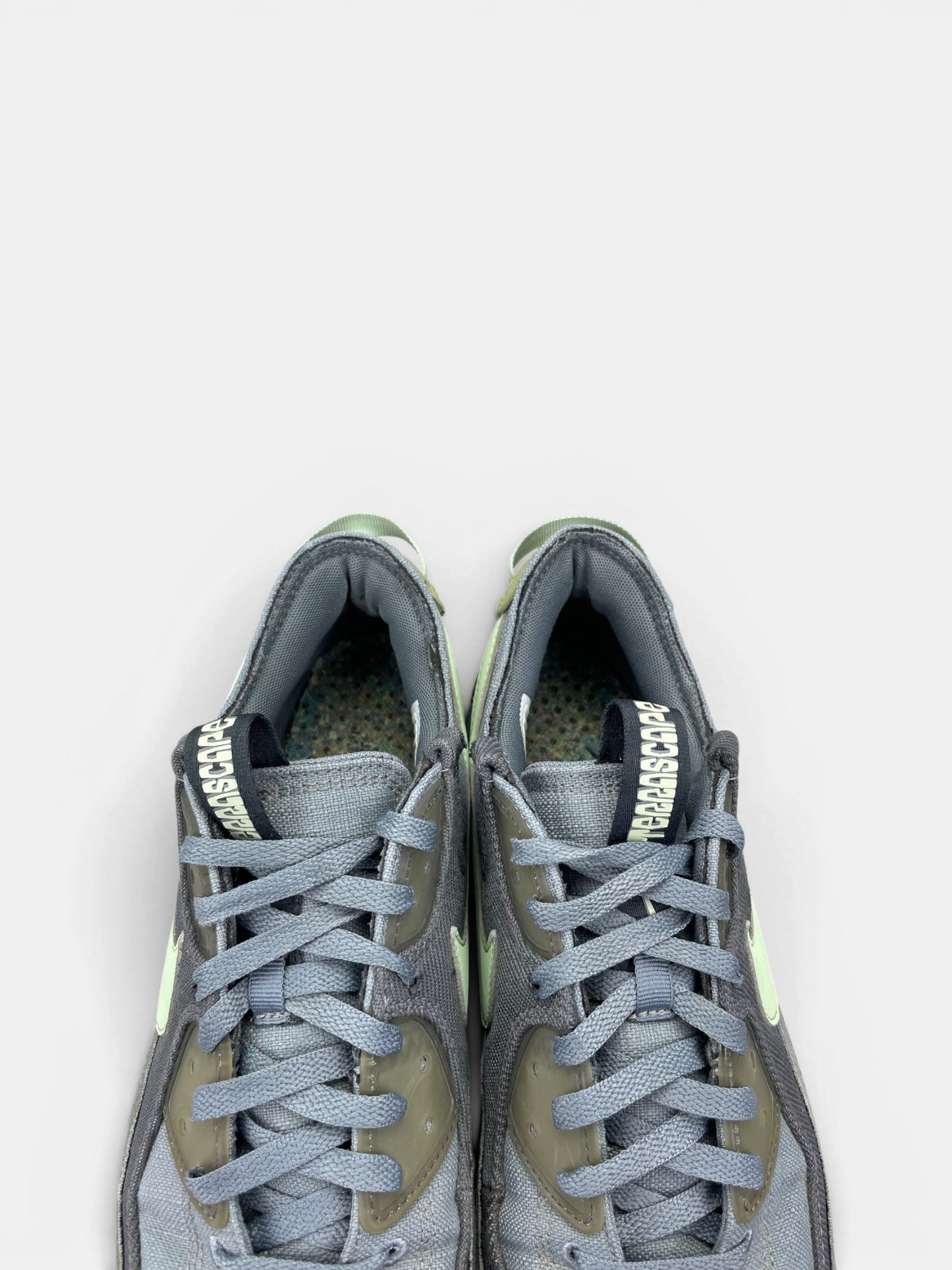 Nike Air Max Terrascape 90 Cool Grey Honeydew — buty sportowe męskie w bardzo dobrym stanie rozmiar 45.5, zapiętki butów