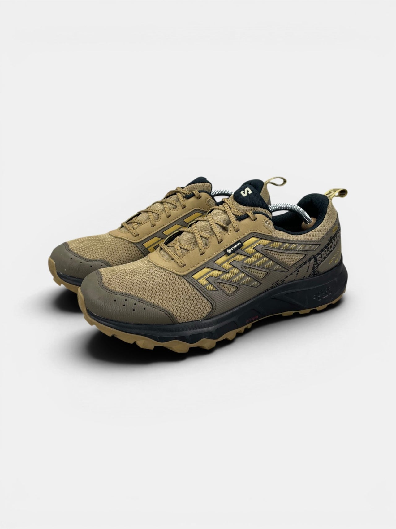 Salomon Wander GTX — buty sportowe męskie w bardzo dobrym stanie rozmiar 46, widok z boku