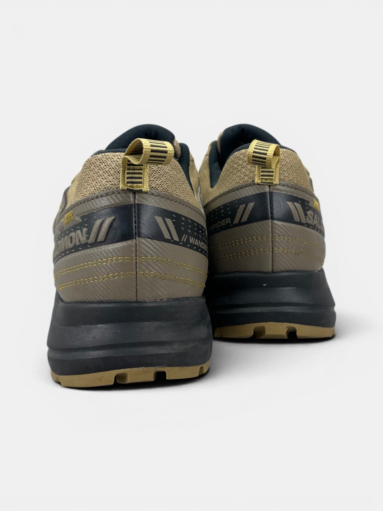 Salomon Wander GTX — buty sportowe męskie w bardzo dobrym stanie rozmiar 46, widok z tyłu