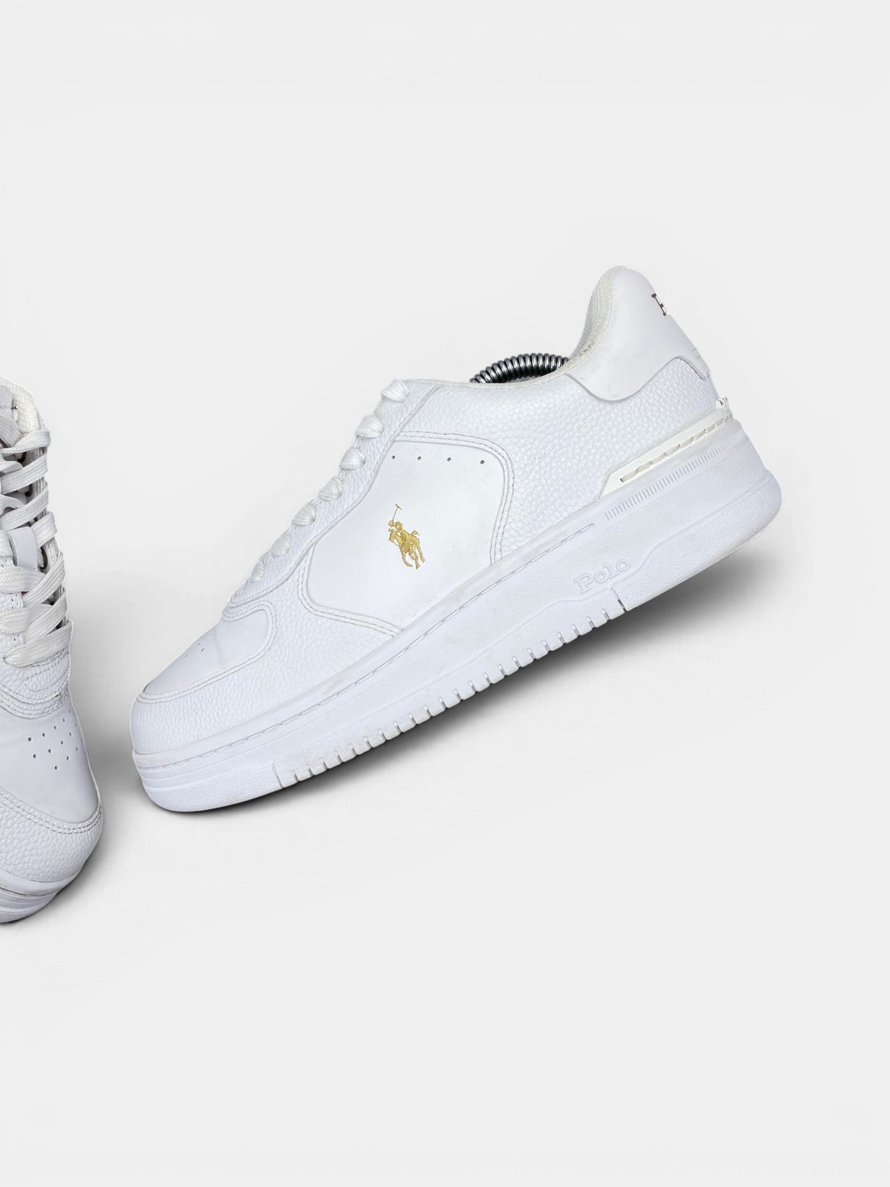 Polo Ralph Lauren Masters Crt — buty sportowe damskie w bardzo dobrym stanie rozmiar 40, zewnętrzny panel lewego buta