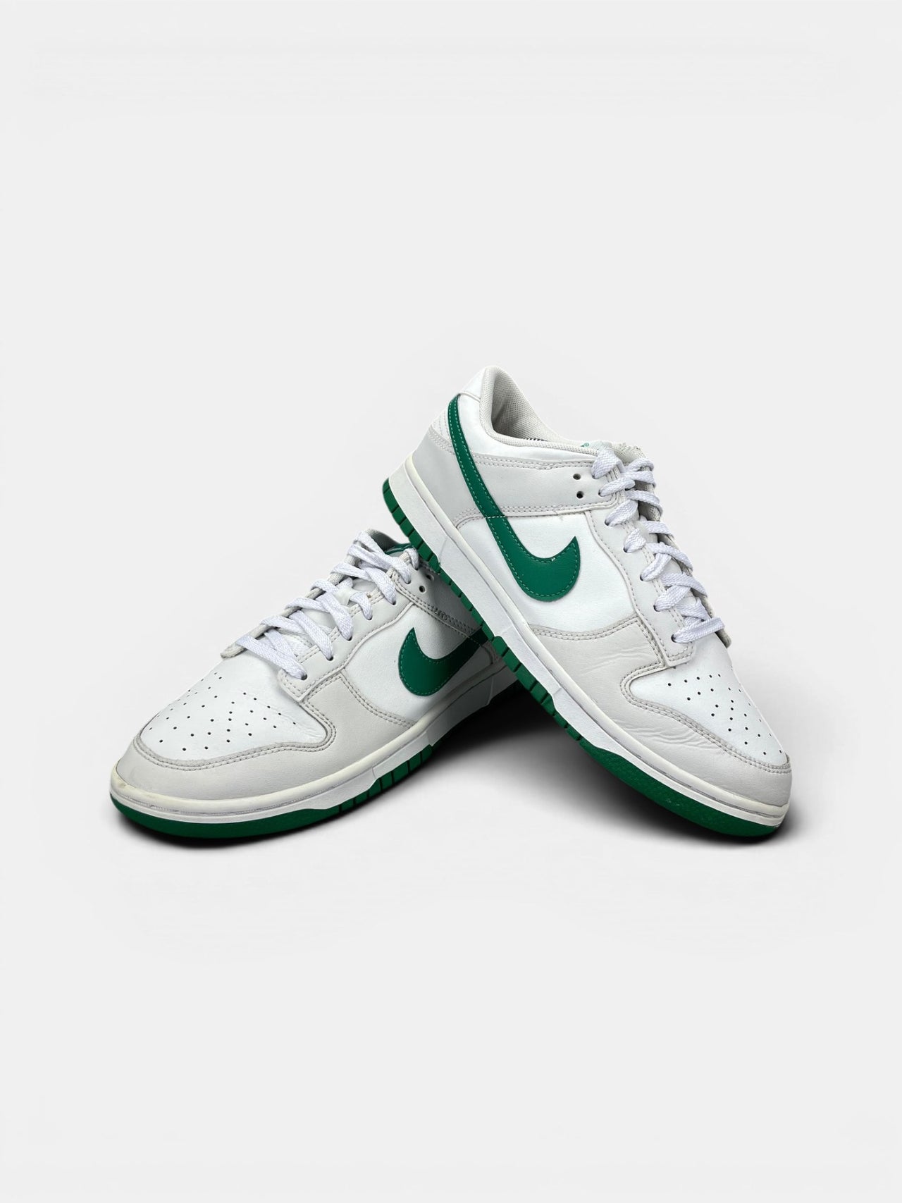 Nike Dunk Low Retro Malachite — buty sportowe męskie w bardzo dobrym stanie rozmiar 41, boczny profil