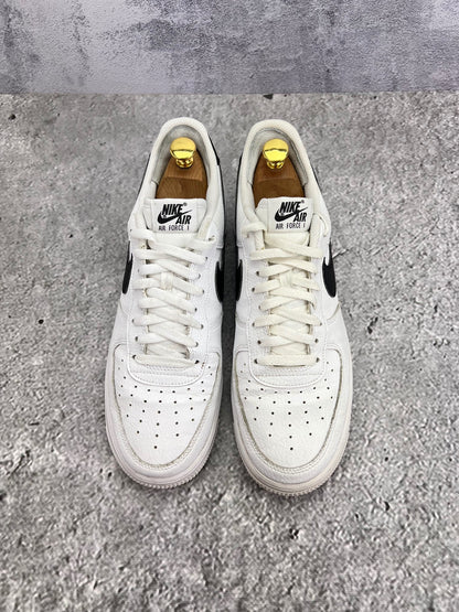 Nike Air Force 1 Low White/Black — buty sportowe męskie w bardzo dobrym stanie rozmiar 45, widok z góry