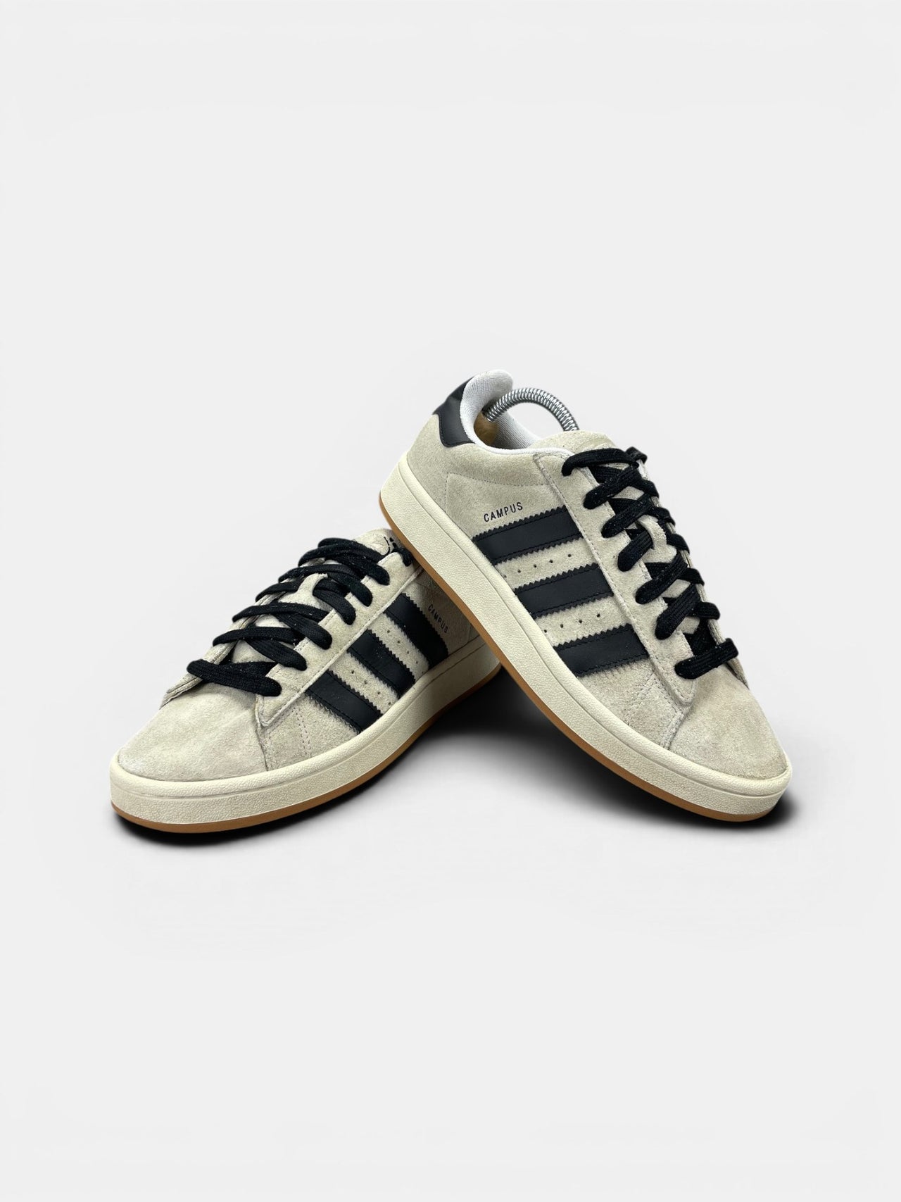Adidas Campus 00s Crystal White Black — buty sportowe męskie w bardzo dobrym stanie rozmiar 41 1/3, boczny profil