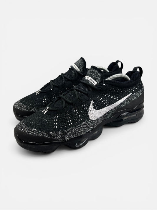 Nike Air VaporMax 2023 Flyknit Oreo - buty sportowe, widok z boku