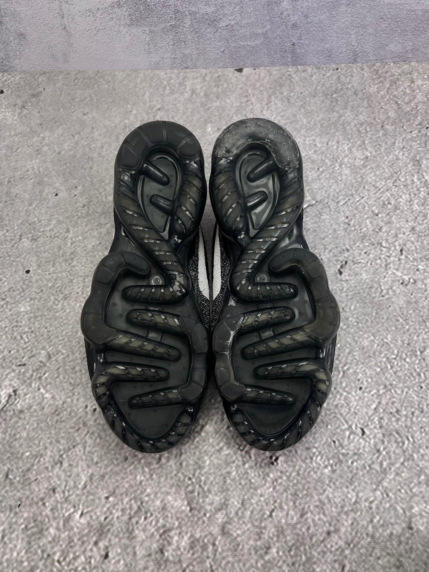 Nike Air VaporMax 2023 Flyknit Oreo - buty sportowe, widok z tyłu