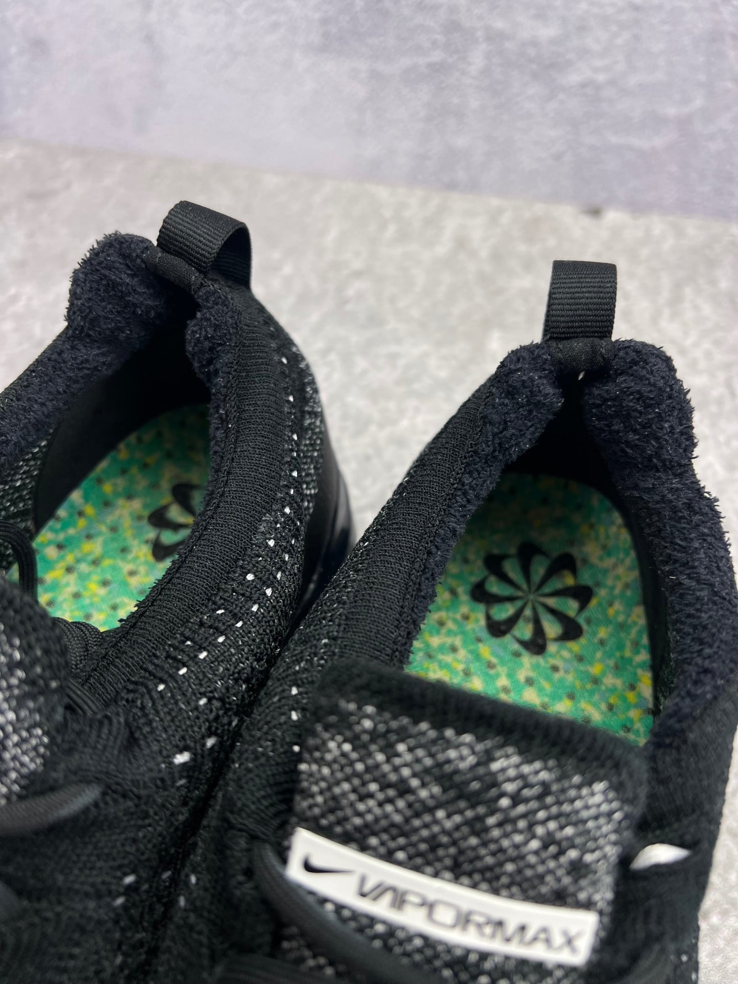Nike Air VaporMax 2023 Flyknit Oreo - buty sportowe, zapiętki butów