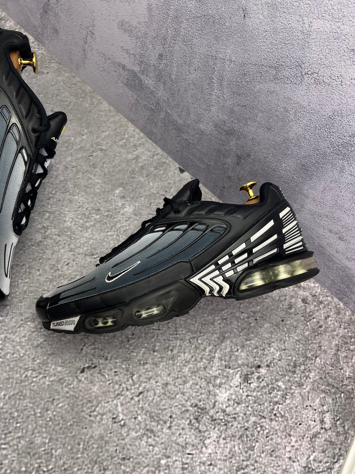 Nike Air Max Plus 3 'Black White' Black White - buty sportowe, zewnętrzny panel lewego buta