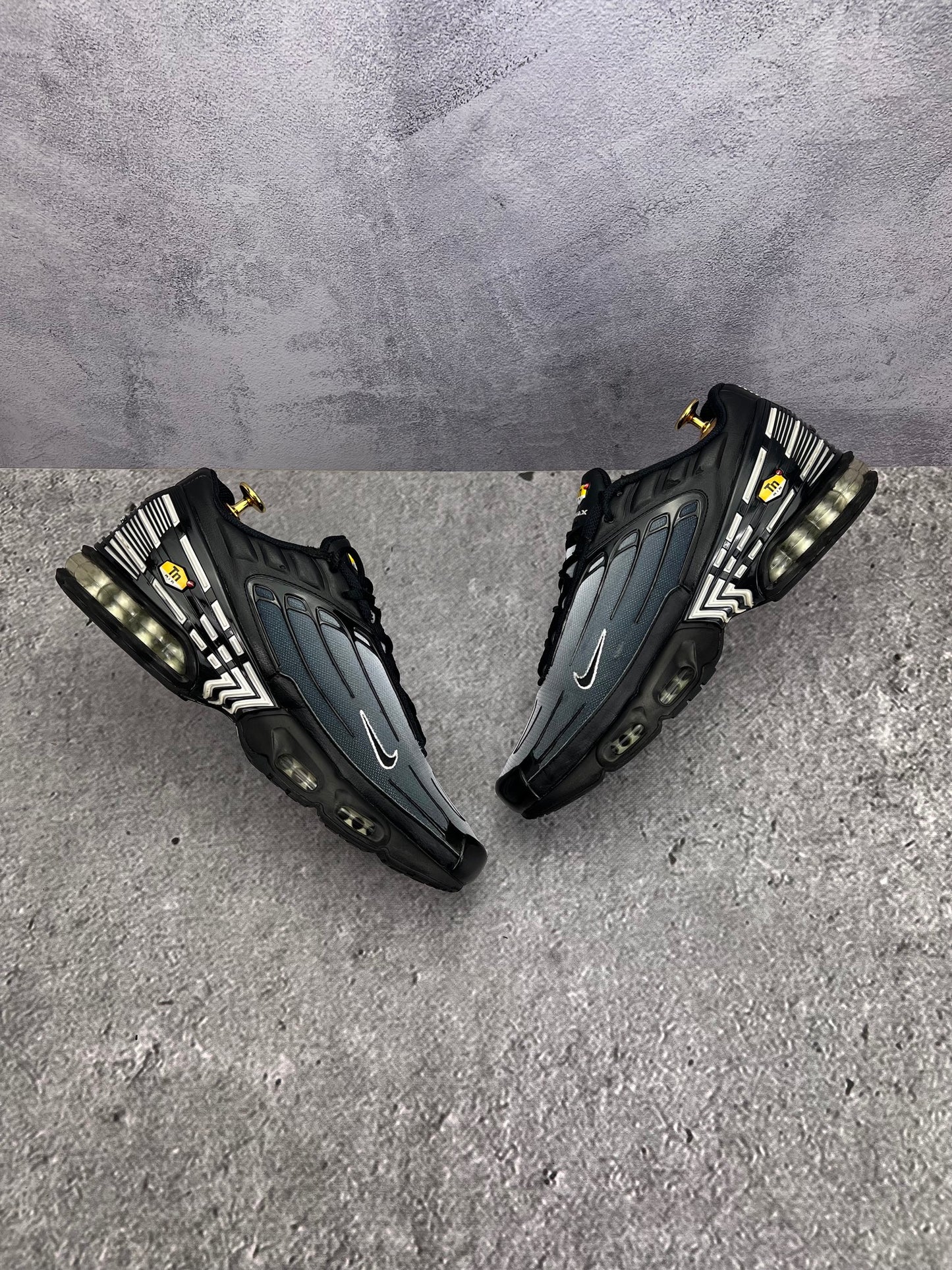 Nike Air Max Plus 3 'Black White' Black White - buty sportowe, widok z góry na wewnętrzną stronę butów