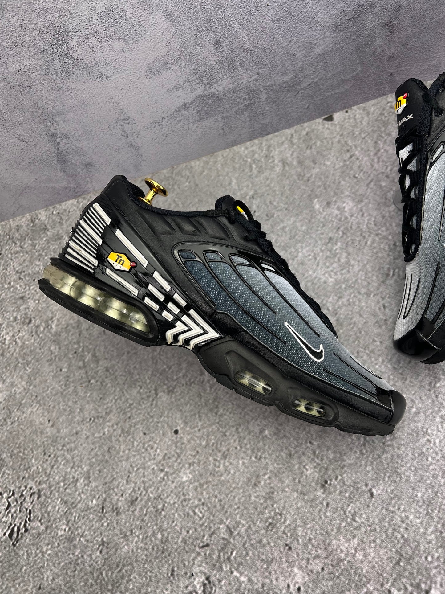 Nike Air Max Plus 3 'Black White' Black White - buty sportowe, wewnętrzny panel lewego buta