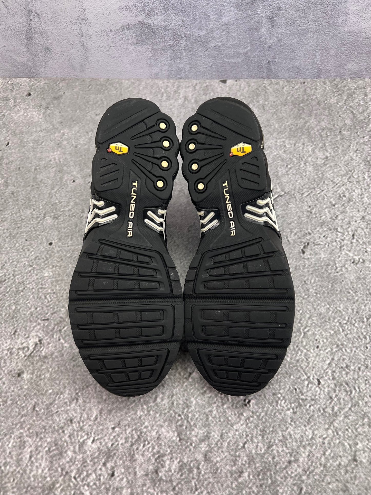 Nike Air Max Plus 3 'Black White' Black White - buty sportowe, widok z tyłu