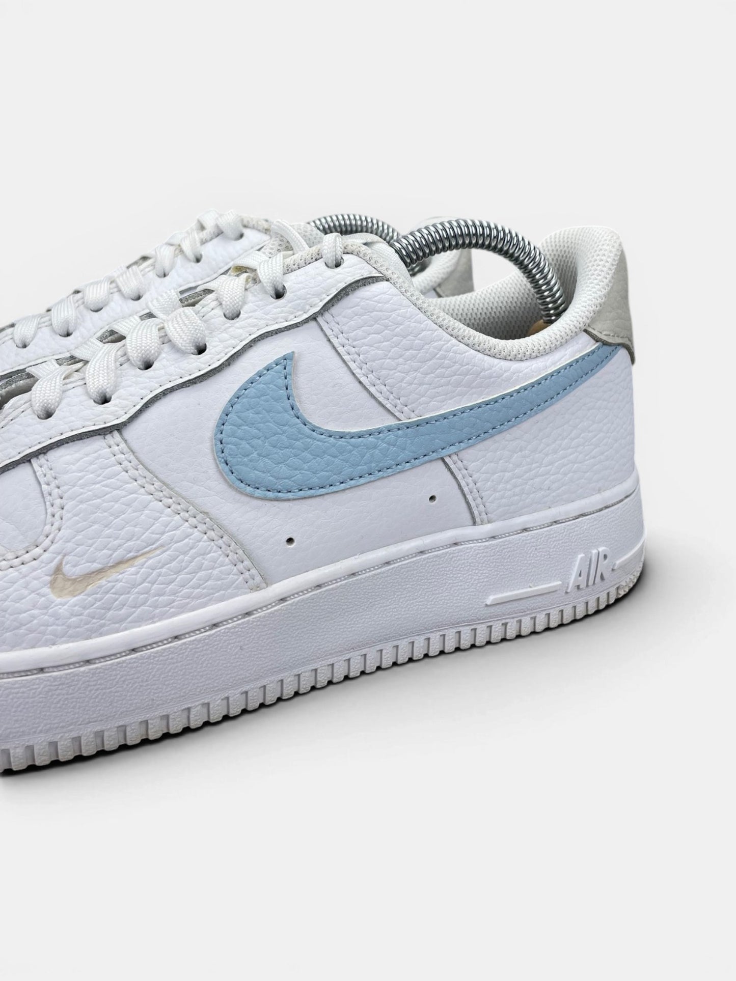 Nike Air Force 1 '07 Light Armory Blue — buty sportowe damskie w bardzo dobrym stanie rozmiar 40.5, opcjonalne zdjęcie 1