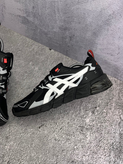 ASICS GEL-Quantum 180 1201B011 - buty sportowe, wewnętrzny panel lewego buta