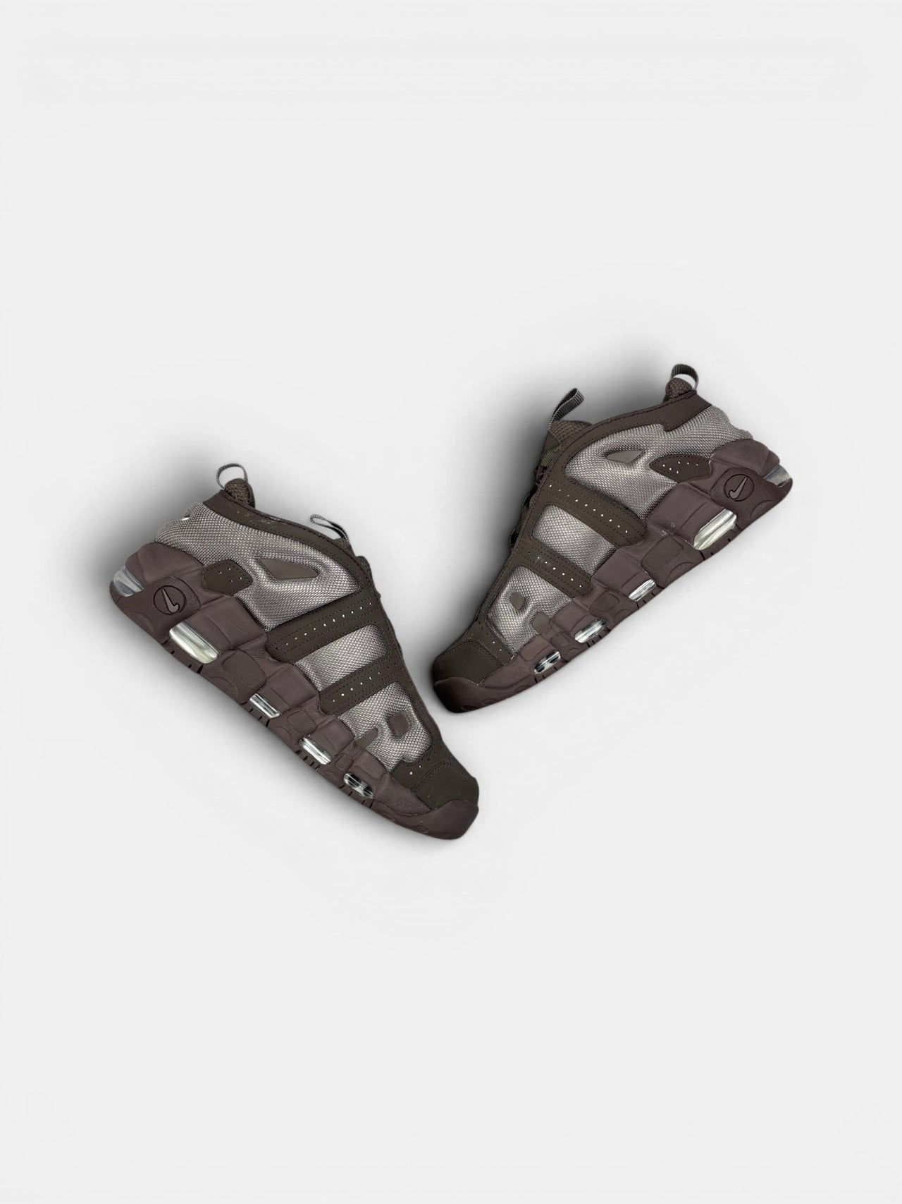 Nike Air More Uptempo Low Baroque Brown — buty sportowe męskie w bardzo dobrym stanie rozmiar 44, widok z góry na wewnętrzną stronę butów