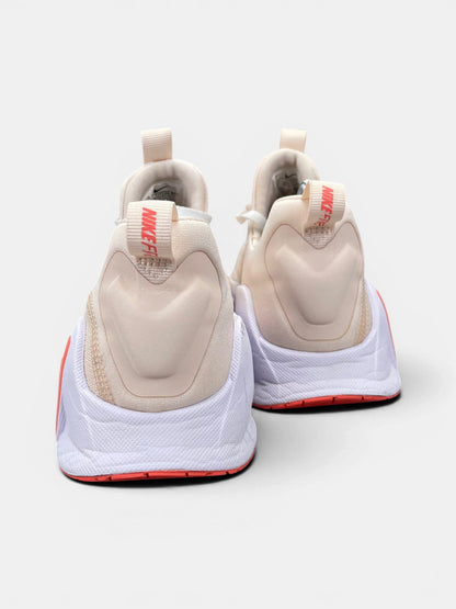Nike Free Metcon 6 Guava Ice — buty sportowe damskie w bardzo dobrym stanie rozmiar 38, widok z góry na wewnętrzną stronę butów