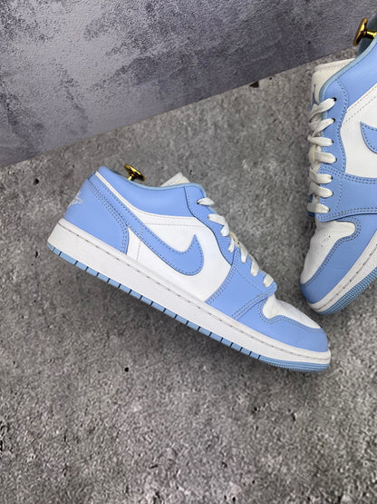 Jordan Air Jordan 1 Low Aluminum - buty sportowe, zewnętrzny panel prawego buta