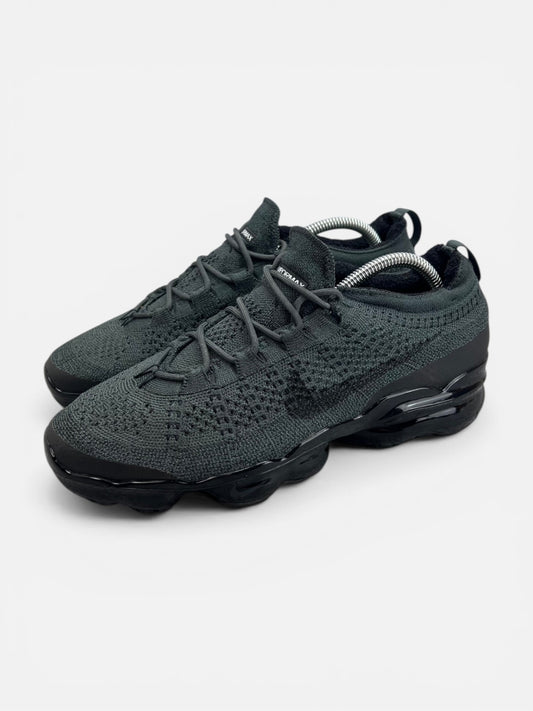 Nike Air VaporMax 2023 Flyknit Anthracite Black - buty sportowe, widok z boku