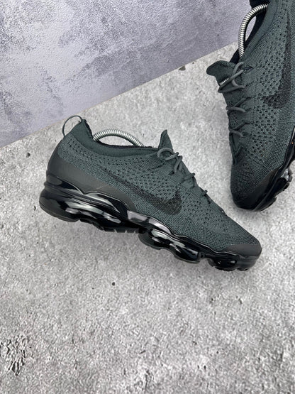 Nike Air VaporMax 2023 Flyknit Anthracite Black - buty sportowe, zewnętrzny panel prawego buta