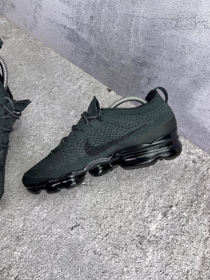 Nike Air VaporMax 2023 Flyknit Anthracite Black - buty sportowe, wewnętrzny panel prawego buta