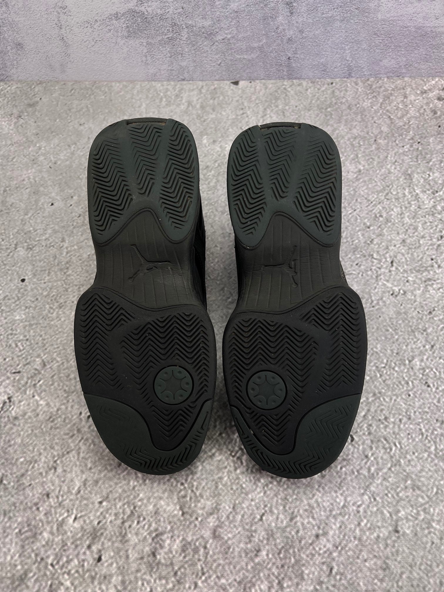 Jordan Max Aura 6 Black Anthracite - buty sportowe, widok z tyłu