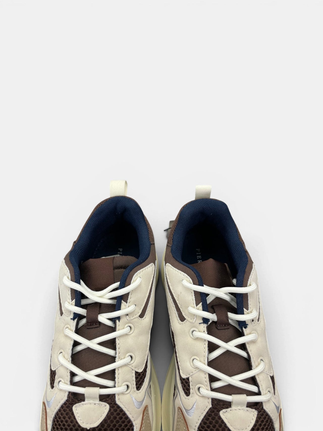 Pier One Sneakers — buty sportowe damskie nowe rozmiar 40, zapiętki butów
