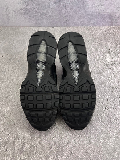 Nike Air Max 95 OG Black — buty sportowe męskie w bardzo dobrym stanie rozmiar 43, widok z tyłu
