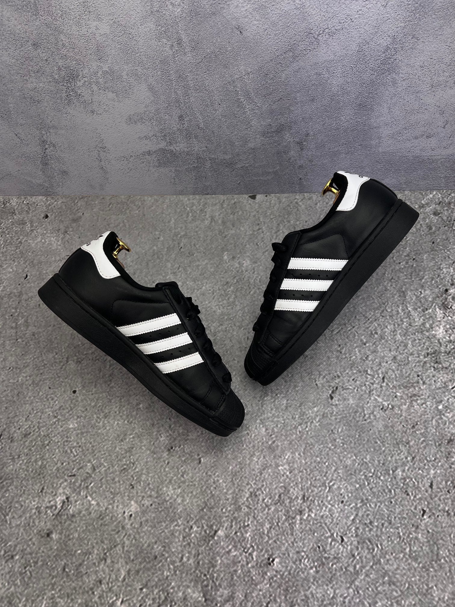 adidas Superstar II JH9977 - buty sportowe, widok z góry na wewnętrzną stronę butów