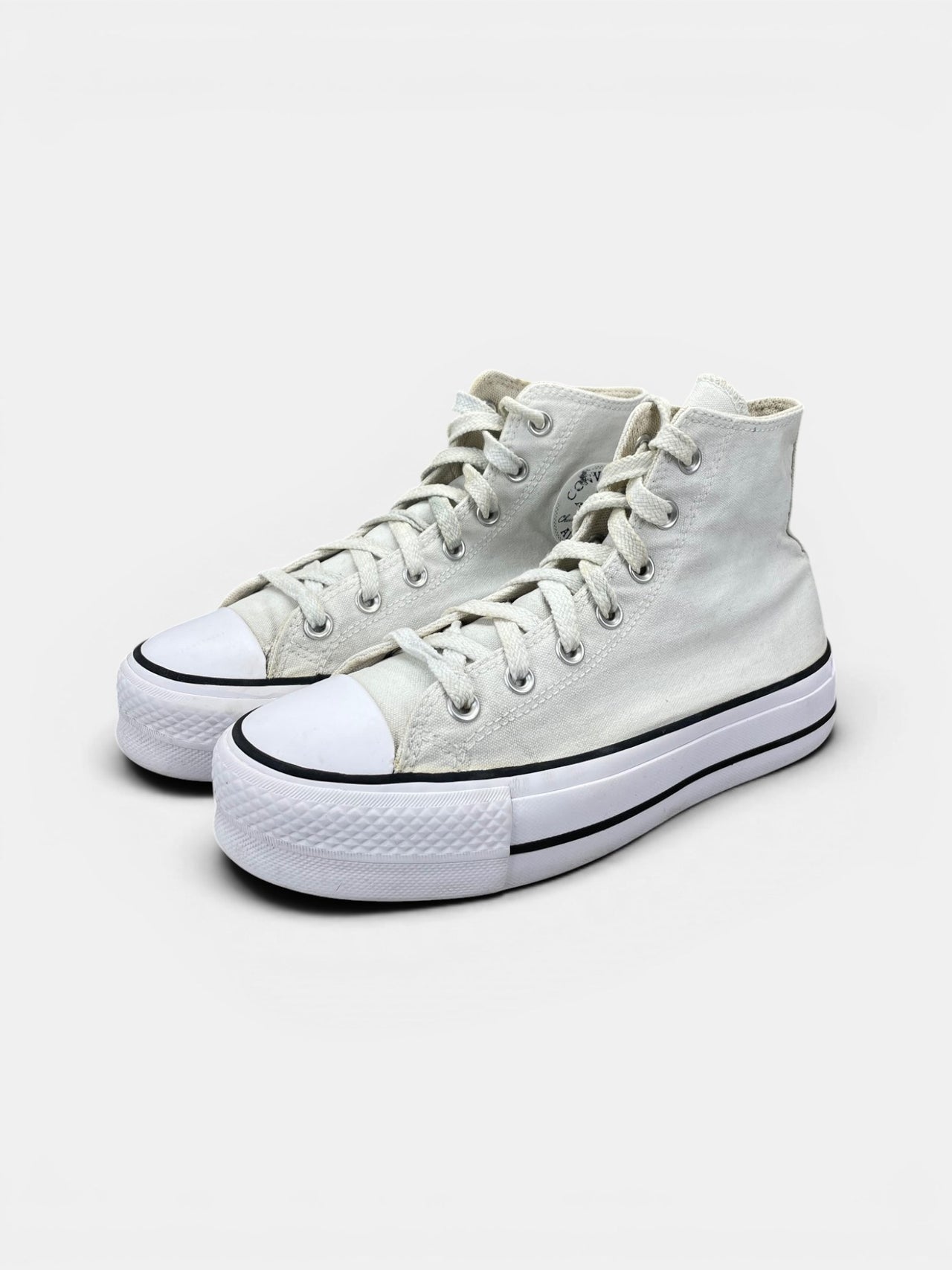 Converse Chuck Taylor All Star High Platform — buty sportowe damskie w bardzo dobrym stanie rozmiar 37.5, widok z boku