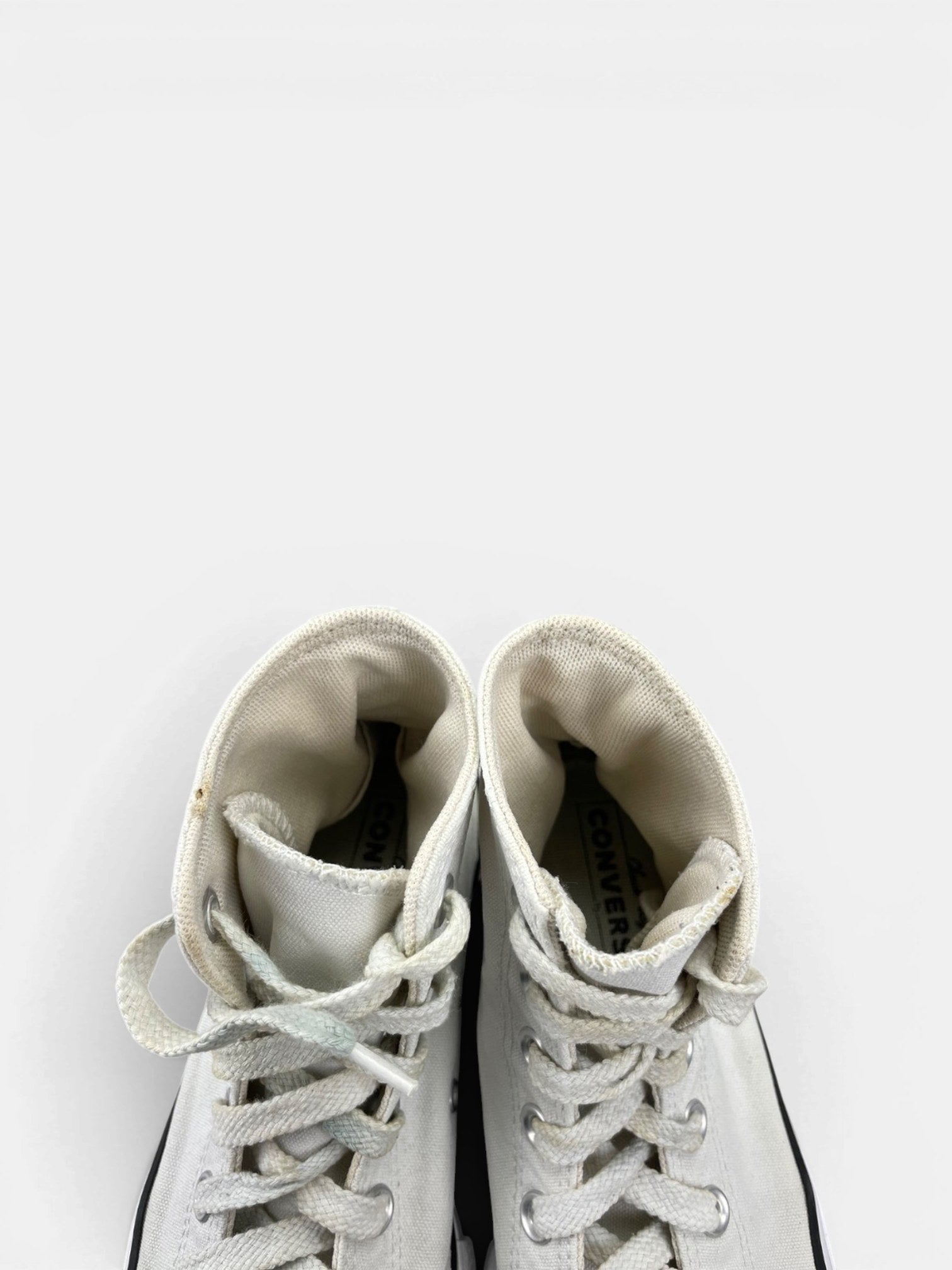 Converse Chuck Taylor All Star High Platform — buty sportowe damskie w bardzo dobrym stanie rozmiar 37.5, zapiętki butów