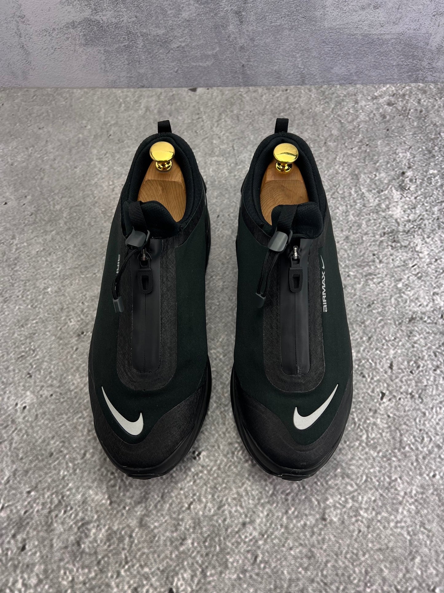 Nike Air Max Dn Roam Triple Black — buty sportowe męskie w bardzo dobrym stanie rozmiar 43, podeszwa