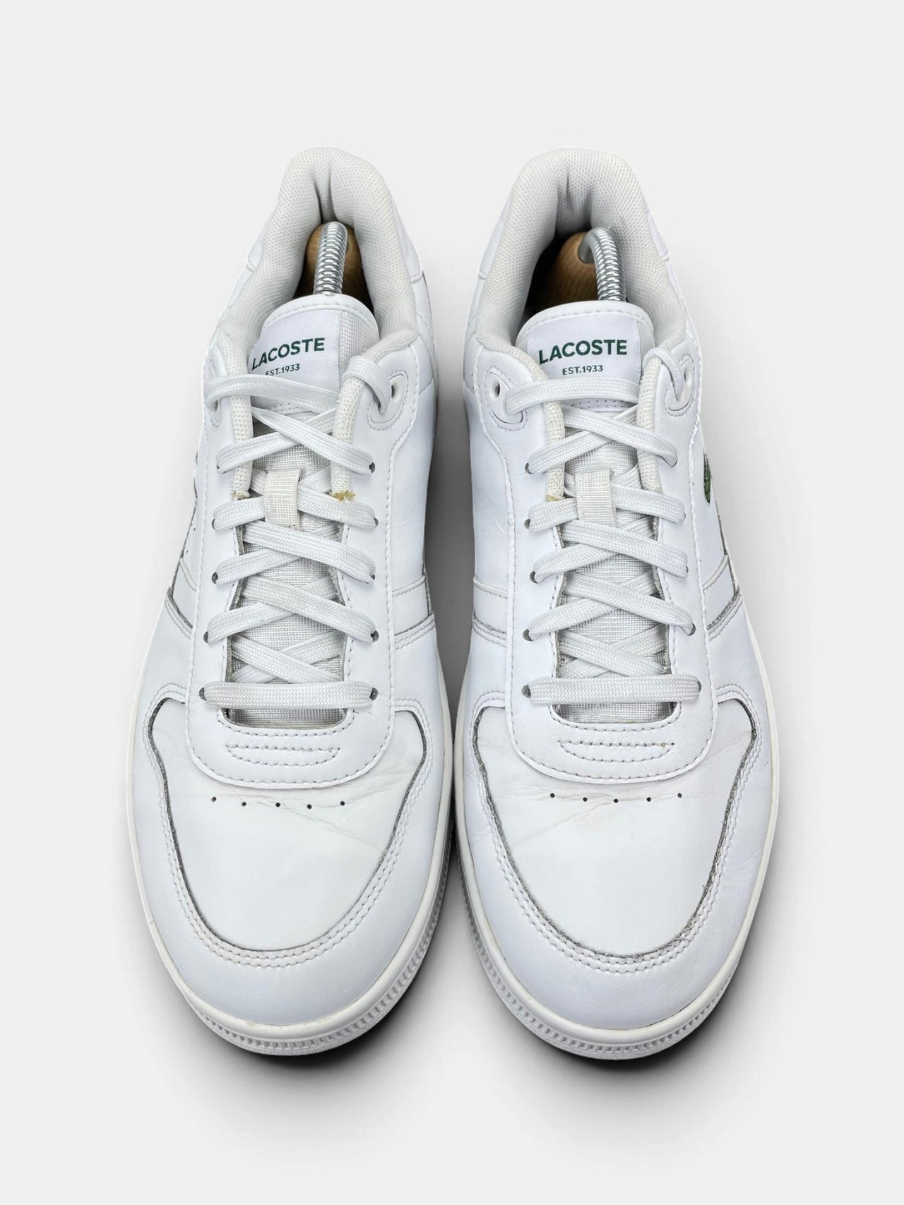 Lacoste T-Clip — buty sportowe męskie w bardzo dobrym stanie rozmiar 43, widok z góry