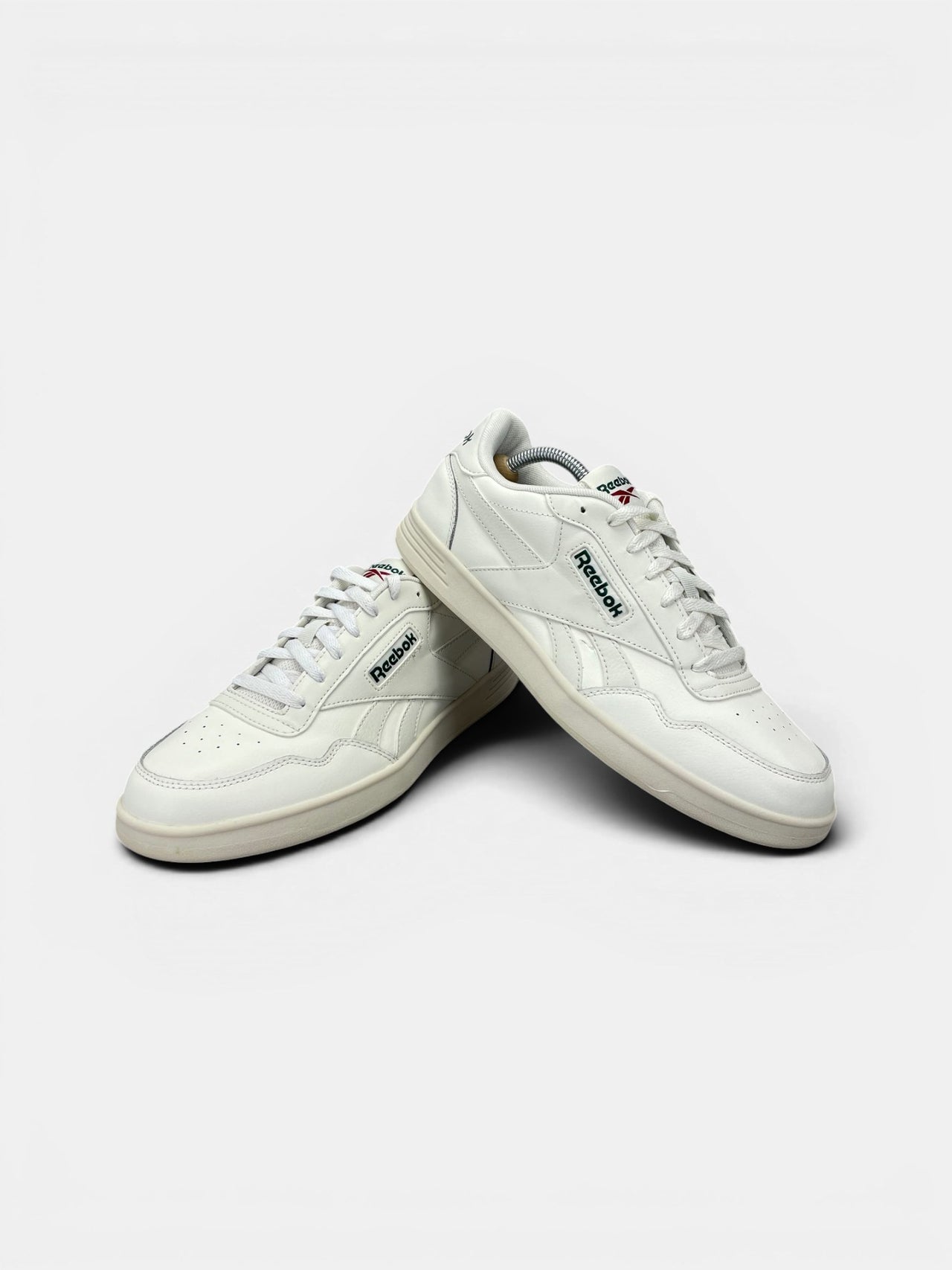 Reebok Court Advance — buty sportowe męskie w bardzo dobrym stanie rozmiar 43, boczny profil