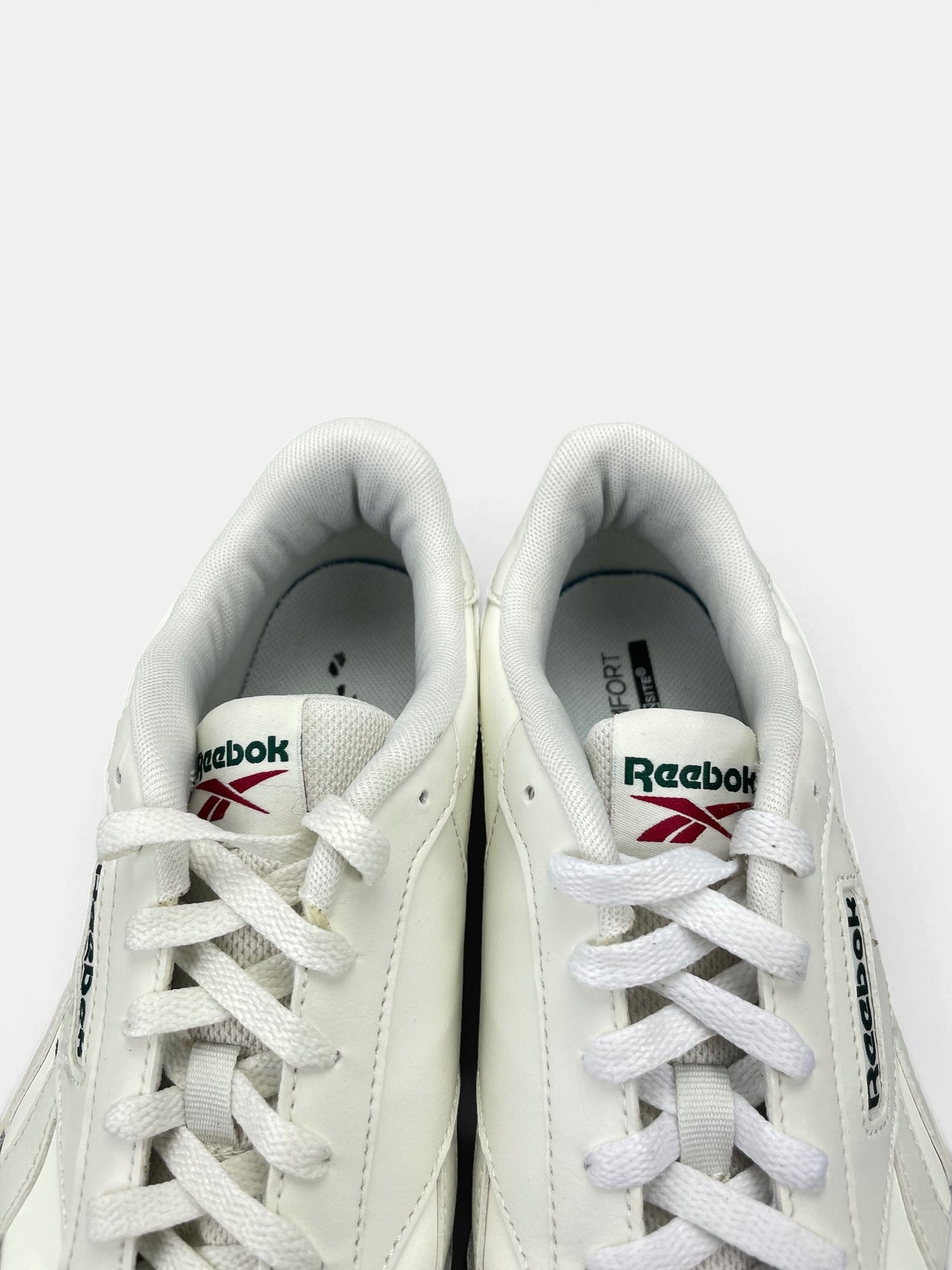 Reebok Court Advance — buty sportowe męskie w bardzo dobrym stanie rozmiar 43, zapiętki butów