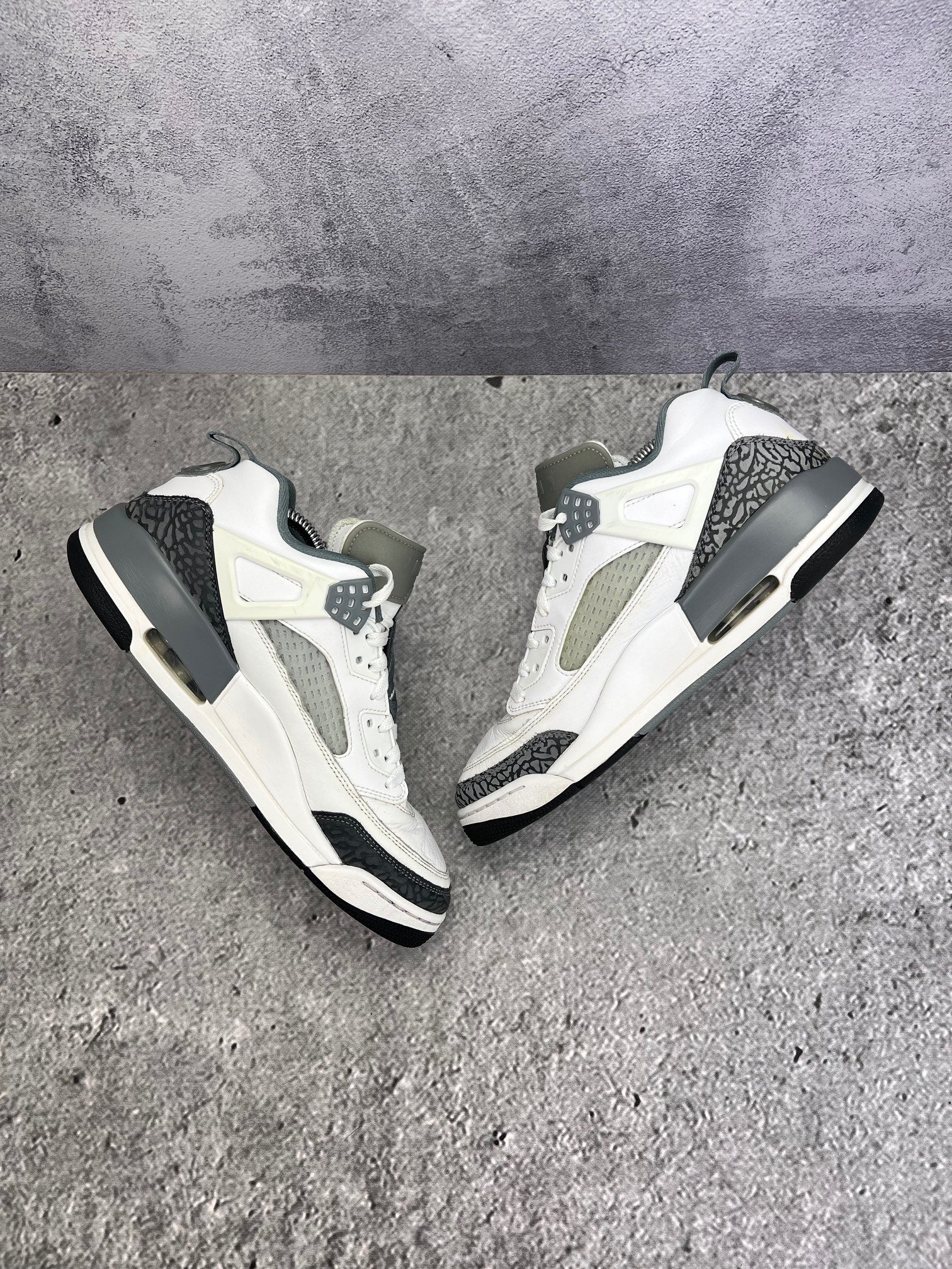 Jordan Spizike Low Cool Grey - buty sportowe, widok z góry na wewnętrzną stronę butów