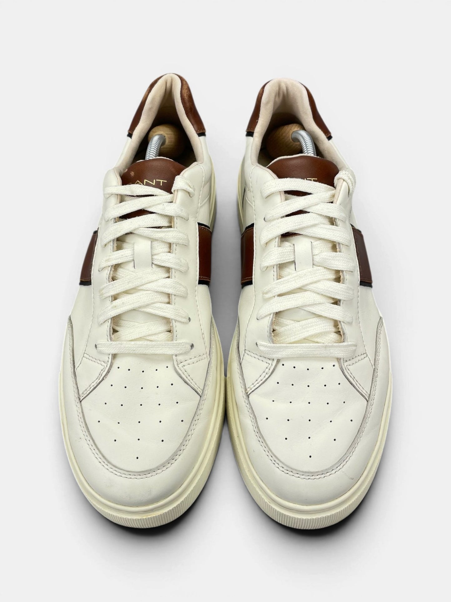Gant Sneakers — buty sportowe męskie w bardzo dobrym stanie rozmiar 45, widok z góry