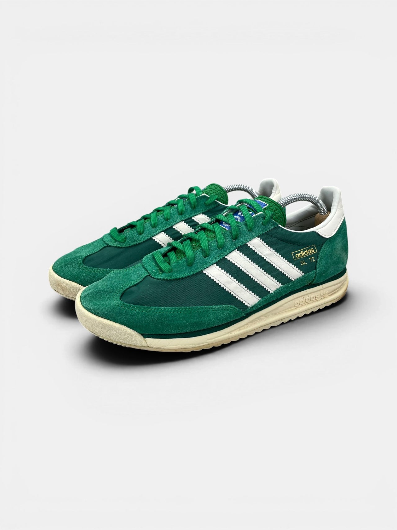 Adidas SL 72 RS — buty sportowe męskie w bardzo dobrym stanie rozmiar 44, widok z boku