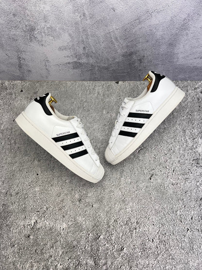 Adidas Superstar II Cloud White Black - buty sportowe, widok z góry na zewnętrzną stronę butów