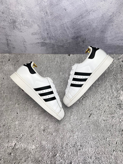 Adidas Superstar II Cloud White Black - buty sportowe, widok z góry na wewnętrzną stronę butów