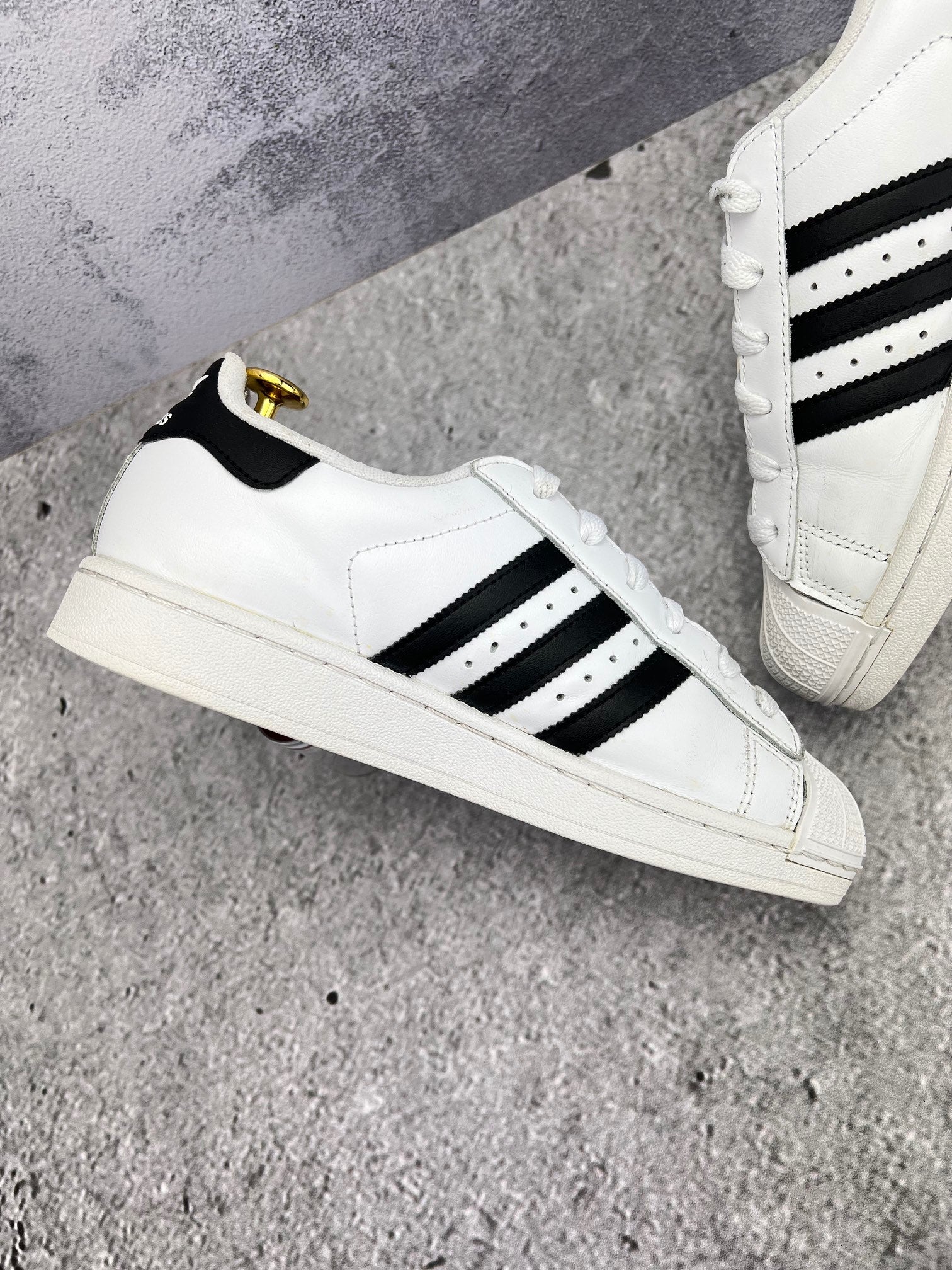 Adidas Superstar II Cloud White Black - buty sportowe, wewnętrzny panel lewego buta