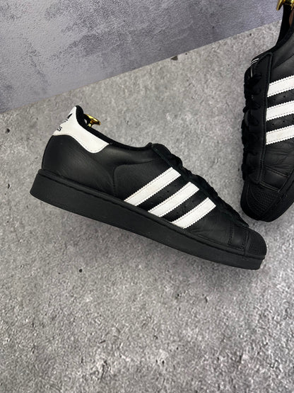 adidas Superstar II Black White - buty sportowe, wewnętrzny panel lewego buta