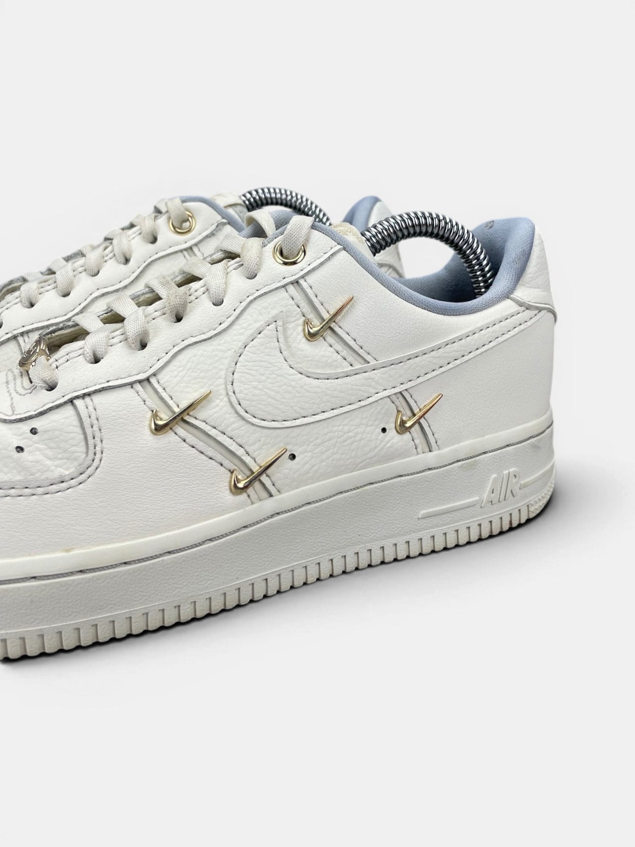 Nike Air Force 1 Low — buty sportowe damskie w bardzo dobrym stanie rozmiar 36, opcjonalne zdjęcie 1