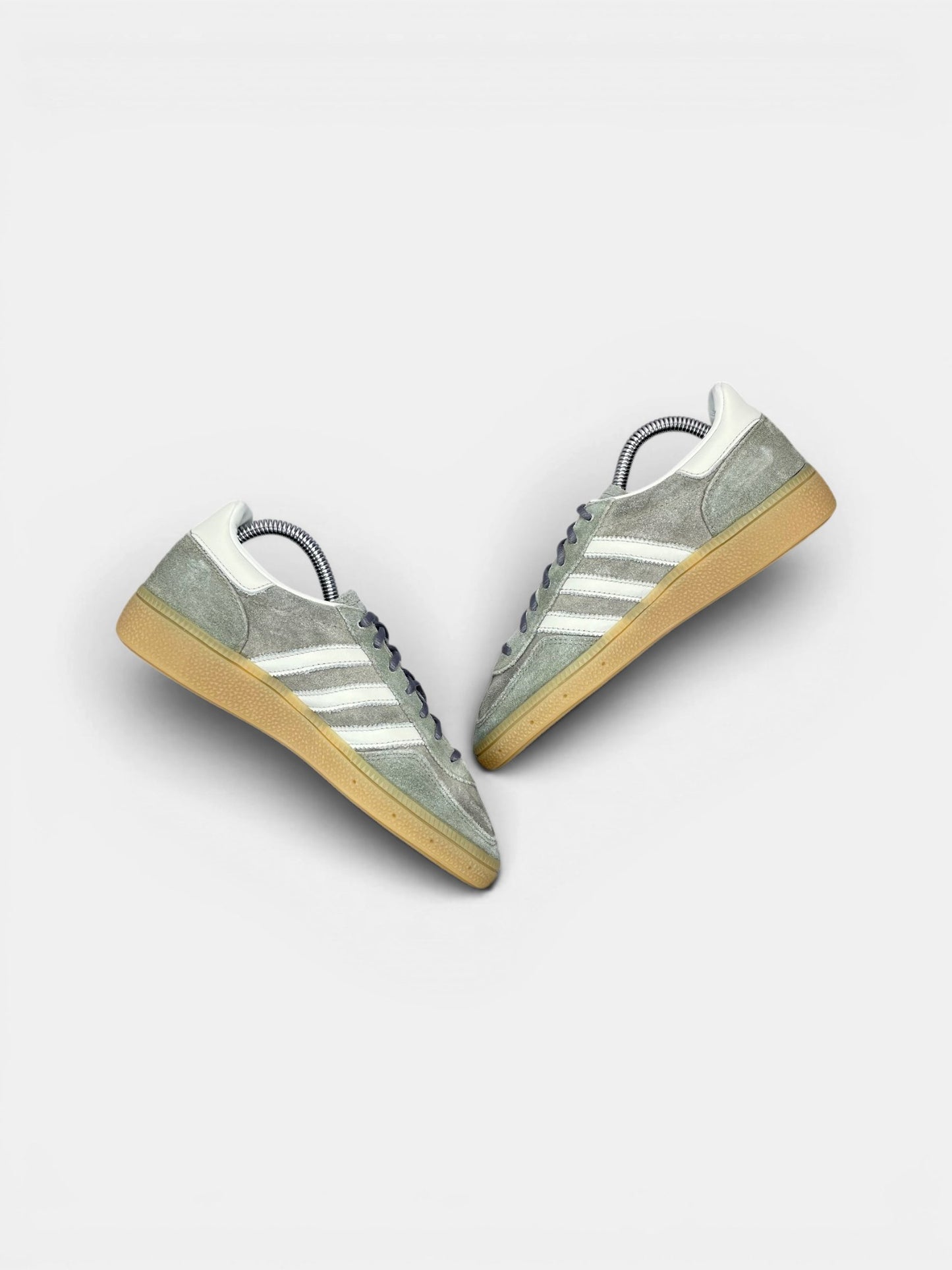 Adidas Handball Spezial — buty sportowe damskie w bardzo dobrym stanie rozmiar 36, widok z góry na wewnętrzną stronę butów