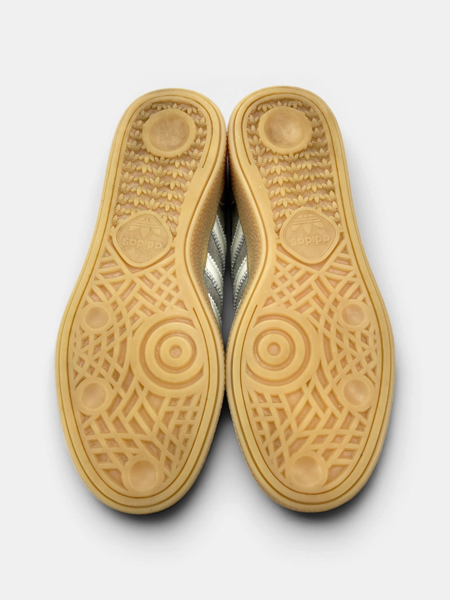 Adidas Handball Spezial — buty sportowe damskie w bardzo dobrym stanie rozmiar 36, podeszwa